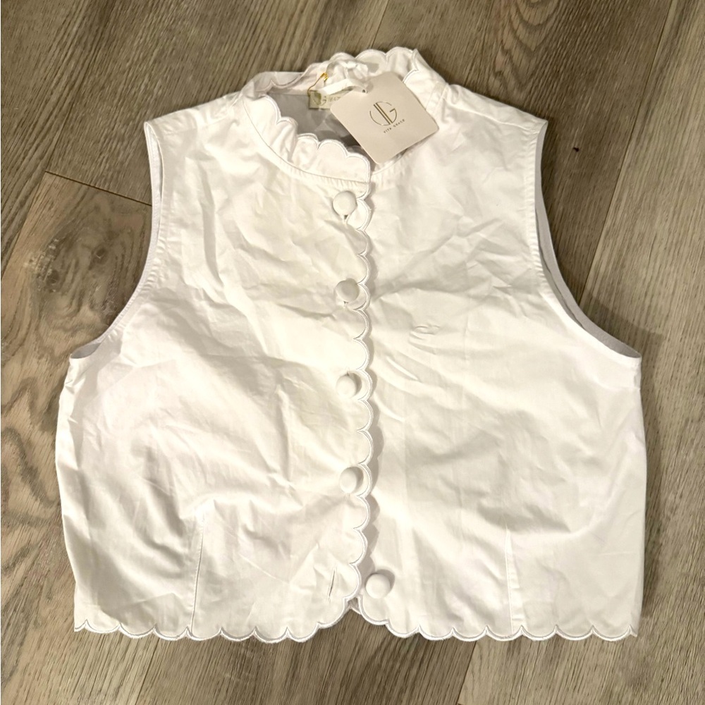 Vita Grace Paulette scalloped cotton top